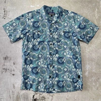 Camisa hawaiana Patagonia Pataloha (talla mediana) azul concha marina $129 RTP Foto 1 de 4