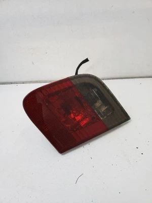 Luz trasera de pasajero sedán mercado de Canadá para BMW 320i 399054 02-05 Foto 1 de 4