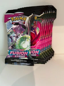 Pokémon Schwert & Schild Fusion Strike Sleeved Booster Pack 8x Lot - Bild 1 von 1