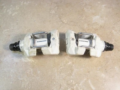 Pedal sin clip Look Quartz MTB blanco Foto 1 de 4