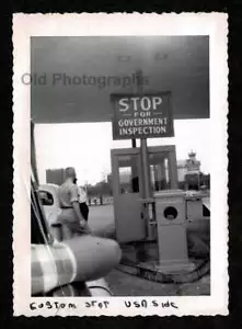 FOTO ANTIGUA/VINTAGE PARADA PERSONALIZADA INSPECCIÓN GUBERNAMENTAL LADO EE. UU. DE CANADÁ-H938 - Imagen 1 de 1