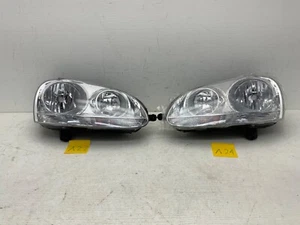 2005 2006 2007 2008 2009 2010 Volkswagen Jetta Pair Headlight - Picture 1 of 6