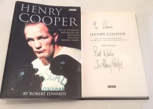 ** Signed ** Henry Cooper Biography 2002 First Edition - Picture 1 of 8