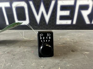  2004-2005 Subaru Impreza WRX STI Headlight Level Switch Adjustment Knob 04-05 - Picture 1 of 3