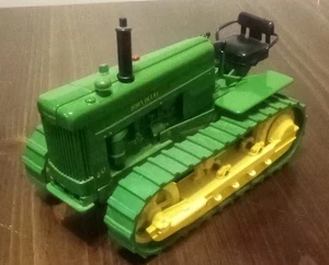 VINTAGE DIECAST ERTL JOHN DEERE 40 CRAWLER TRACTOR FARM TOY 1/16 SCALE - Picture 1 of 10