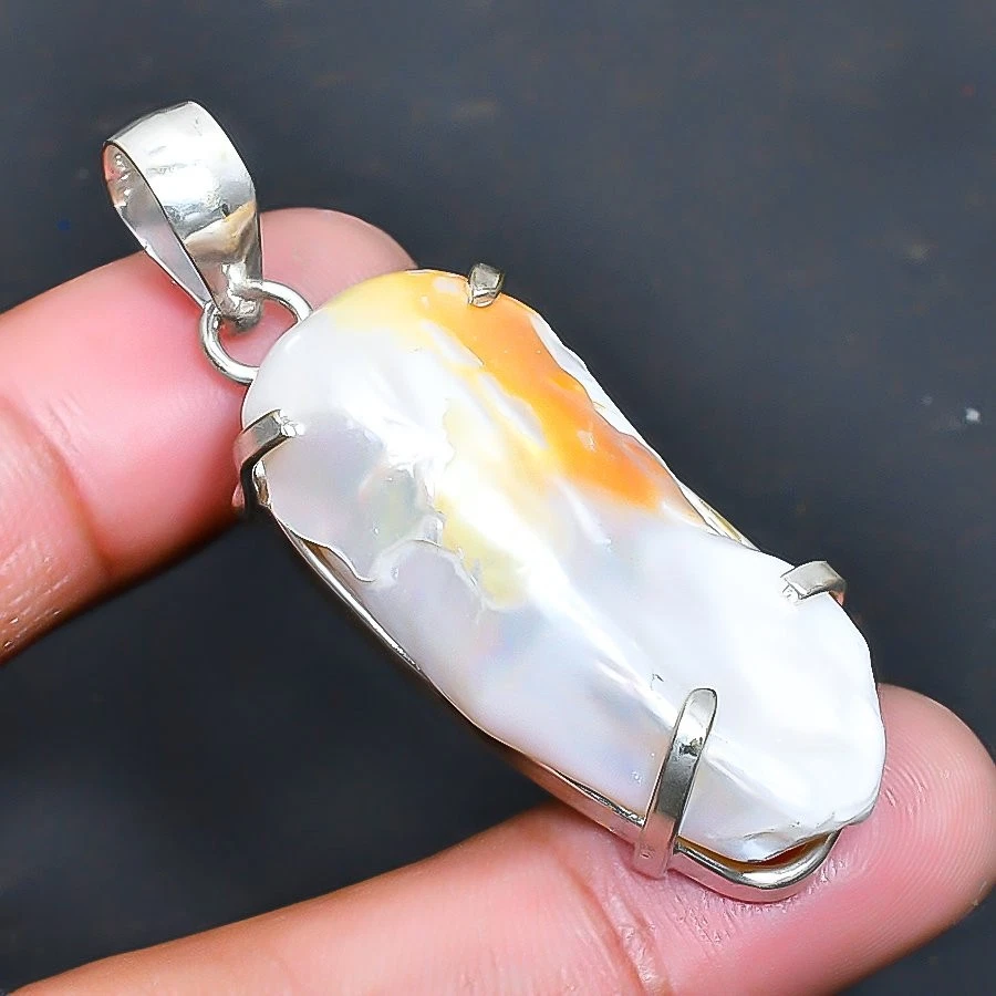 Colgante de joyería hecha a mano con piedras preciosas de perlas Biwa 2,08" Foto 1 de 1