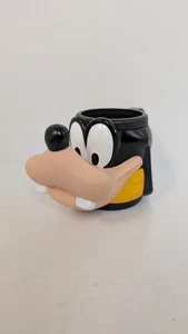 Taza de plástico Goofy de colección de los años 90 para niños esculpida en 3D por aplausos - Imagen 1 de 8