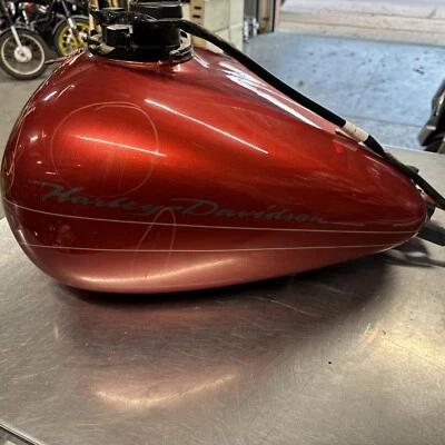 Harley Davidson Road Glide tanque de combustible naranja caramelo 62330-13DPV con bomba Foto 1 de 4