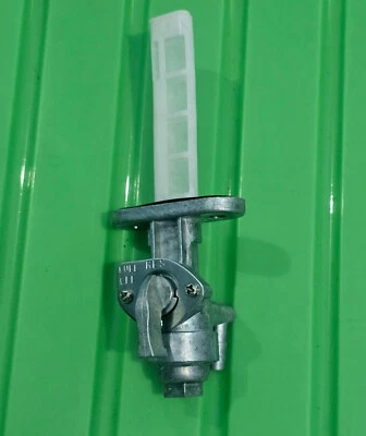 SUZUKI TS100 TS125 TS185 TS250 ZR50 GP100  FUEL COCK ASSY - Image 1 of 4