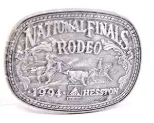 HEBILLA DE CINTURÓN HESSTON NATIONAL FINALS RODEO KS 1994 POR DISEÑO DE PREMIO EE. UU. - Imagen 1 de 1