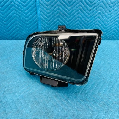 2007–2009 Ford Mustang GT Front Right Headlight OEM - Image 1 of 4