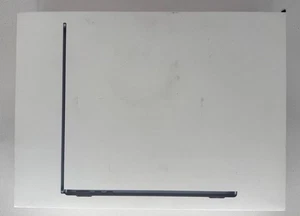 2025 Apple MacBook Air 13-inch M4 Chip 16GB RAM 256GB SSD  Sealed Box Midnight - Picture 1 of 4