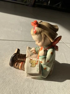 Historische Hummel Figur : Der Bücherwurm Höhe ca. 11cm (1938-1948) - Bild 1 von 8