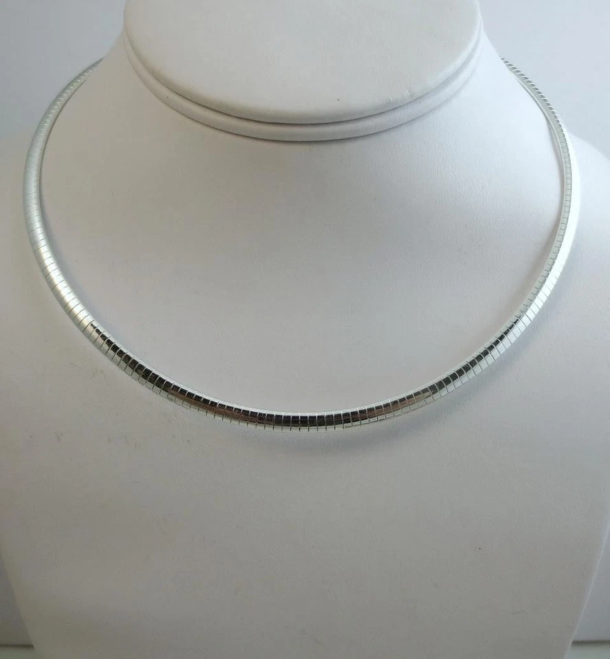 Collar Omega de 16,18,20 pulgadas, 4 mm o 6 mm. Cadena italiana pura de plata de ley 925 Foto 1 de 1