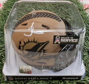 Mini casco autografiado con certificación STS Beckett de los Miami Dolphins Tyreek Hill (visor) - Imagen 1 de 5