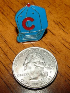 Vintage Chicago Cubs BASEBALL 80's MLB Pin 80's Hat Cap Lapel * NEW * Gold Trim - Picture 1 of 2