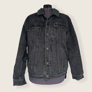 black levi jean jacket