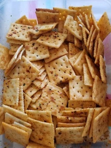 Homemade Snack Crackers Fire Crackers for Salads, Soups, Dips, Chili, Avocado - Picture 1 of 8