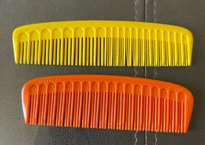 Vintage Set of 2 TUPPERWARE Pocket Comb 5" Tupper! USA 63-16 Yellow 62-15 Orange - Picture 1 of 6