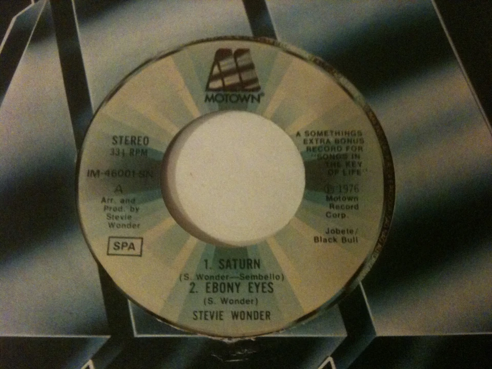 STEVIE WONDER 'Saturn' 1976 Portuguese 7" EP Single - Ebony Eyes, All Day Sucker - Image 1 of 1