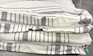 Beddy’s Bett-Reißverschluss Twin Bettwäsche Oberteil nur Bettdecke grau gestreift EUC - Bild 1 von 7