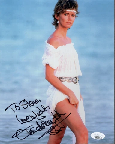 OLIVIA NEWTON JOHN HAND SIGNED 8x10 PHOTO      VERY SEXY POSE    TO STEVE    JSA Cover