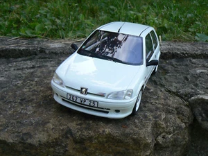 RARE peugeot 106 rallye phase 2 1/18 otto ottomodels ottomobile boxed + boite - Foto 1 di 4