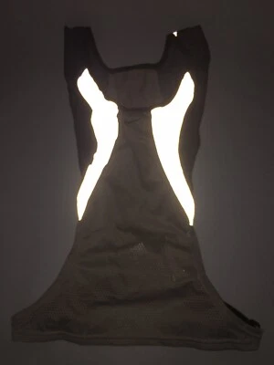 New Nike Running Vest Gray tones Reflective Front/Back Lightweight S/M Unisex - Image 1 of 4