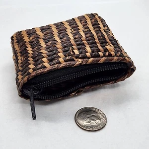 Vtg Hand Woven Brown Tan Straw Basket Coin Purse Zipper Pouch - Picture 1 of 18