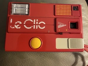 Le Clic Red Disc Film Camera Collectable Lomo Vintage Retro Props Untested - Picture 1 of 11