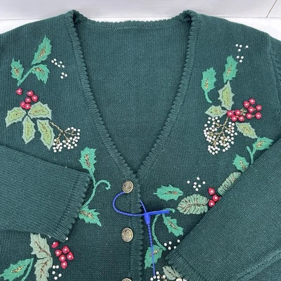 De Colección Susan Bristol Verde Rojo Bordado Cárdigan Suéter Motivo HollyBerry LEER Foto 1 de 4
