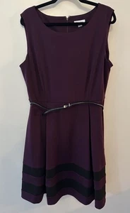 Calvin Klein Kleid ärmellos pflaume/schwarz Gürtel Reißverschluss Karriere Damen Gr. 16 NEU - Bild 1 von 6