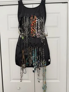 Large Lot Of Costume Jewelry Necklaces With Holder Over 40 Pieces - Picture 1 of 5