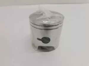 S28T1 12110-28762 NOS OEM Suzuki Piston STD RM125 1975-1978 - Picture 1 of 3