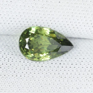 1,41 ct ULTRA RARO - ANDRADITA NATURAL / GRANATE DEMANTOIDE Pera Ver VDO 5256 4C - Imagen 1 de 2