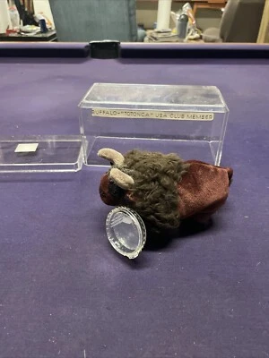 Coca Cola Plüsch Beanie Buffalo Totonca hält eine Cola Flasche 1999 - Bild 1 von 4