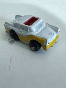 Micro Machines Ultrasmall Insiders Mini YELLOW FORD CROWN VICTORIAN Galoob - Picture 1 of 9