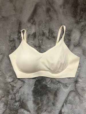 Sujetador con almohadillas extraíbles sin alambres marfil para mujer talla 3XL Foto 1 de 4