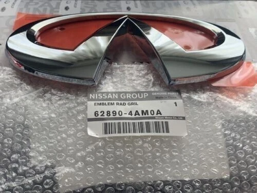 NISSAN INFINITI Genuine Q70 Q70L Front Emblem 62890-4AM0A* - Imagem 1 de 1
