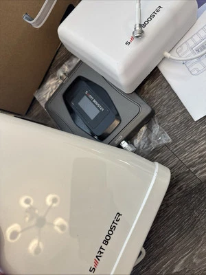 Amplificador de teléfono celular Foto 1 de 4