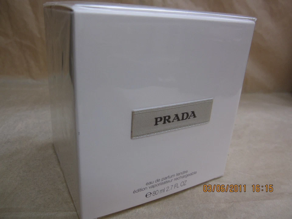 Prada Tendre por PRADA 2,7 FL oz / 80 ml eau de parfum spray recargable en caja Foto 1 de 4