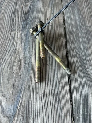 Tornillos de montaje de compresor de aire acondicionado Nissan 350Z hardware 2003-2006 OEM Foto 1 de 2