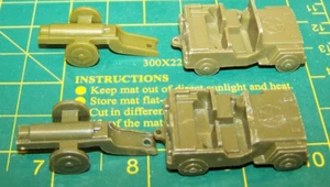 VINTAGE TWO (2) PYRO MINIATURE JEEPS and TWO (2) CANNONS - Picture 1 of 6