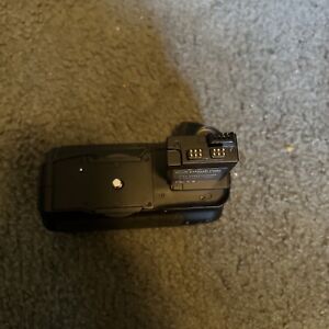 Photive Battery Grip PH-GRP550D for Canon Cameras