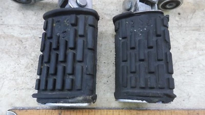 Yamaha XVZ1300 1987 Venture Royale Y779> Juego de estriberas delanteras izquierda derecha Foto 1 de 4