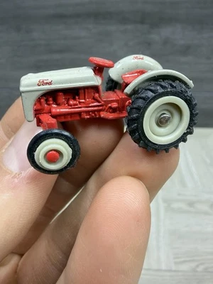 ERTL Vintage 1:64 Scale Ford 8N Farm Tractor - Diecast Metal Toy - Image 1 of 4
