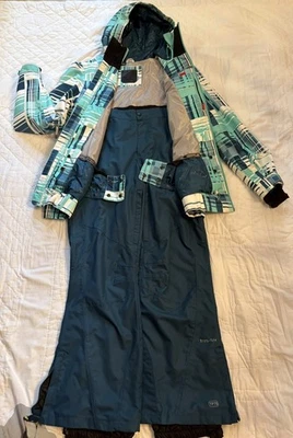 Jaqueta de esqui Oakley estampada azul-petróleo com calça azul-petróleo combinando tamanho XL feminina - Imagem 1 de 4