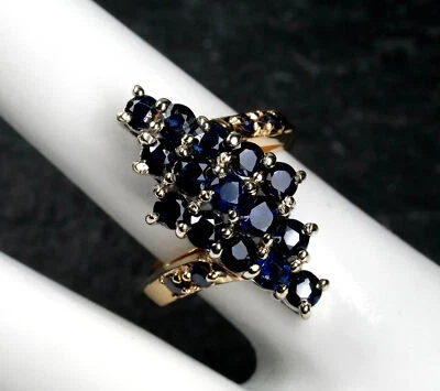 Anillo de cóctel de zafiro azul de oro amarillo y blanco de 14K usado talla 5 Foto 1 de 4