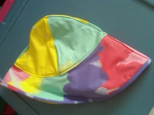 NEW LANDS END TODDLER SUN SHADE BEACH RAIN BRIGHT AND COLORFUL SIZE SMALL - Picture 1 of 2