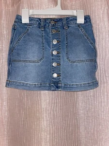Girls Cat & Jack Denim Skirt Size S 6/7 - Picture 1 of 7